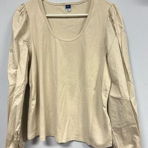 NWT old navy cream/beige scoop neck with puffy sleeves.  XXL